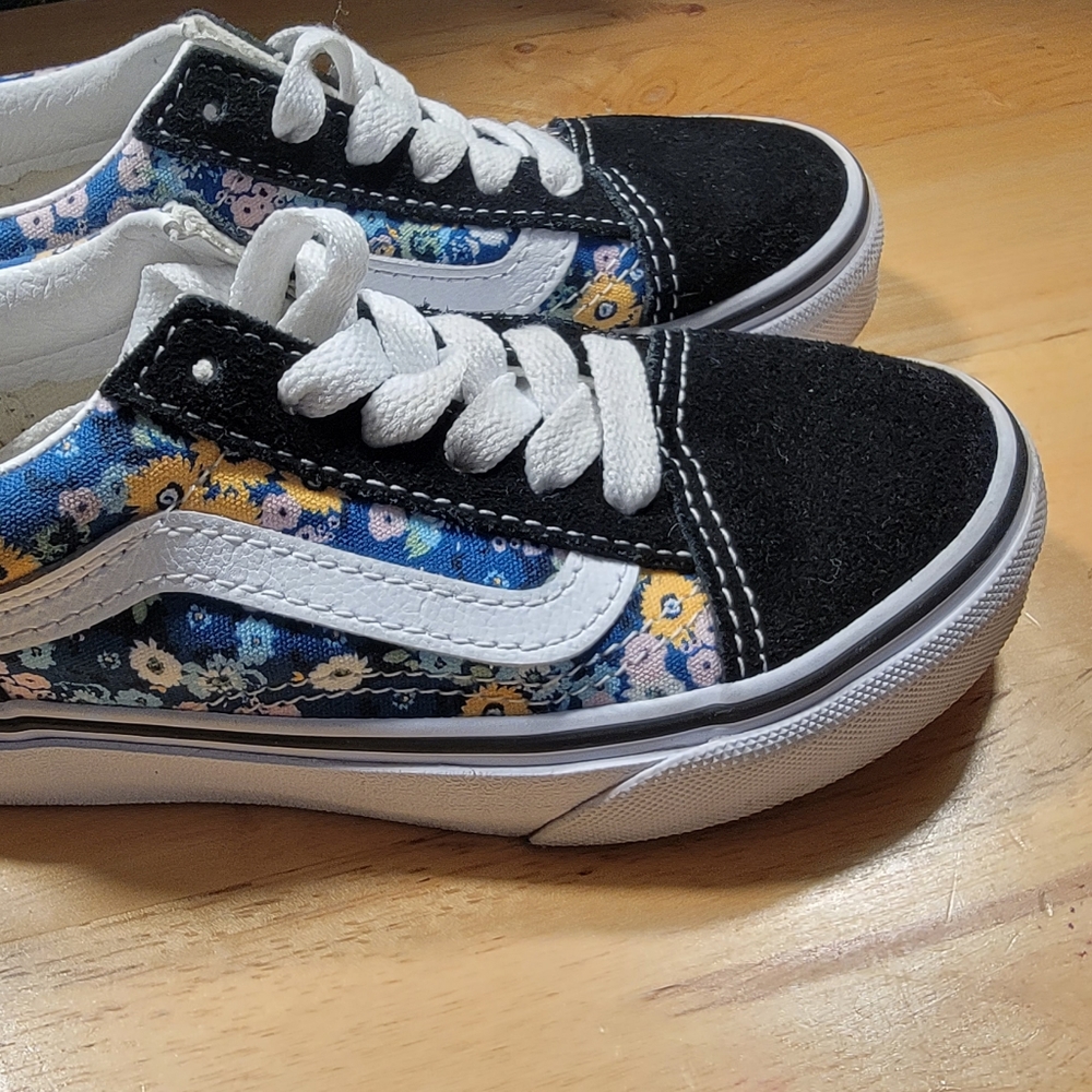 Girls Vans Sneakers
